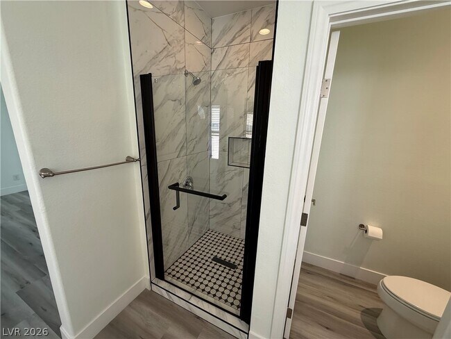 Building Photo - 5568 Jelsma Ave