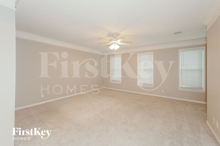 Building Photo - 8533 N Overland Dr