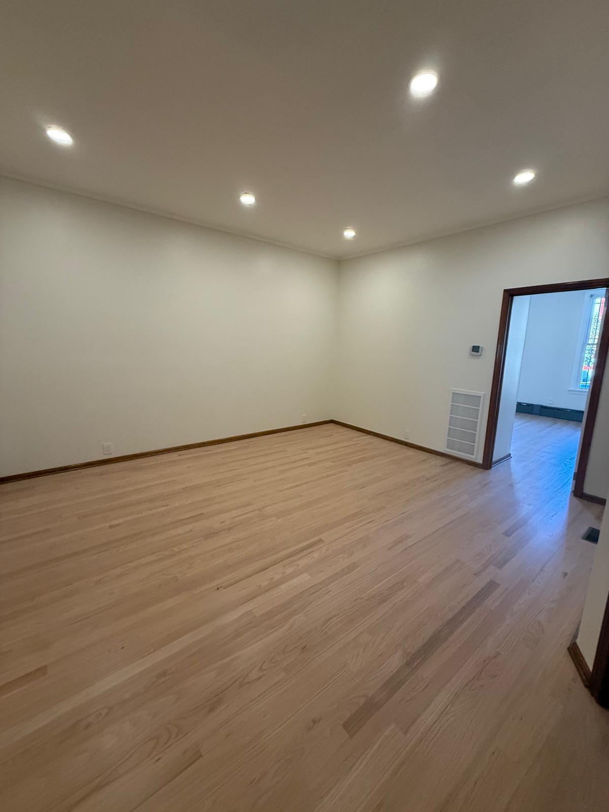 Building Photo - 111 19th St