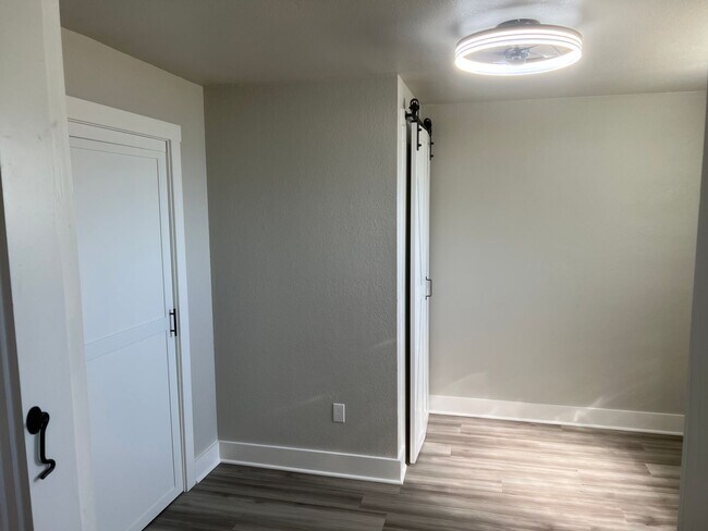 Building Photo - 2162 Airport Rd