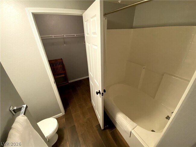 Building Photo - 10001 Peace Way