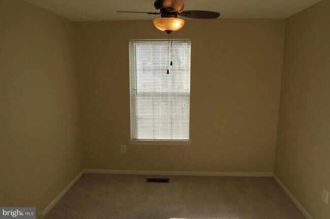 Building Photo - 2208 Wimbledon Cir