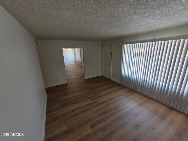 Building Photo - 3850 W Caribbean Ln