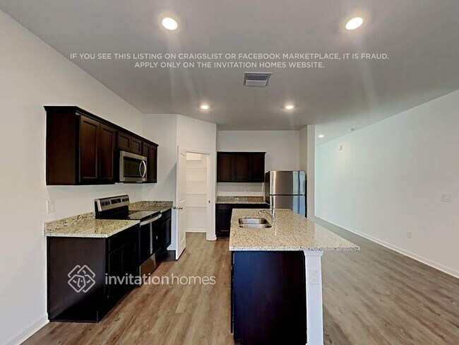 Building Photo - 35209 Daisy Meadow Loop