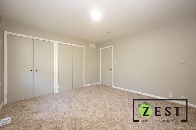 Building Photo - 20933 Ridgemont Rd