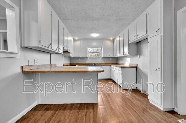 Building Photo - 616 Rutledge Dr
