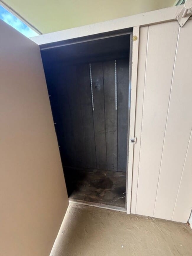 Building Photo - Renovated Studio at Kemoo by the Lake Ft Shafter/Scholfield Barracks