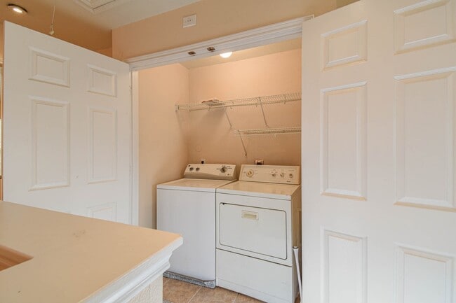 Building Photo - 29704 Sullivan Oaks Dr