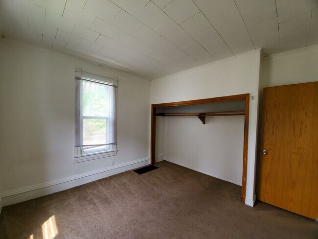 Building Photo - 2512 Walnut St