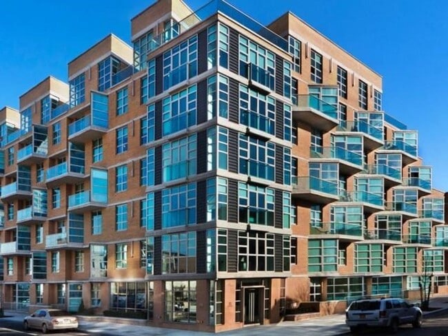 Building Photo - 111 Kent Ave