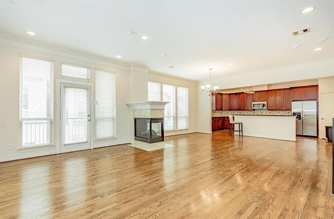 Building Photo - 5514 Crooms St