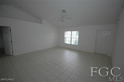 Building Photo - 209 SE 19th Ln