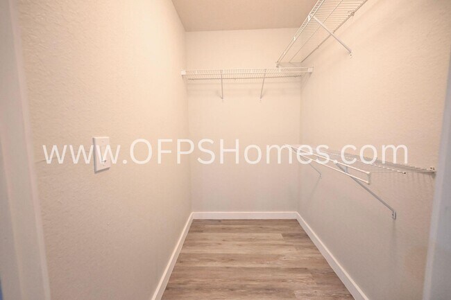 Building Photo - 4030 Dancing Cloud Ct