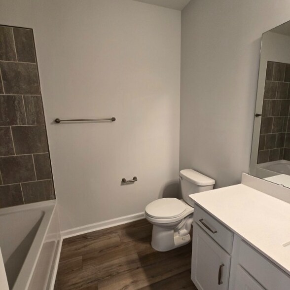 Building Photo - 2734 Lehigh Rd