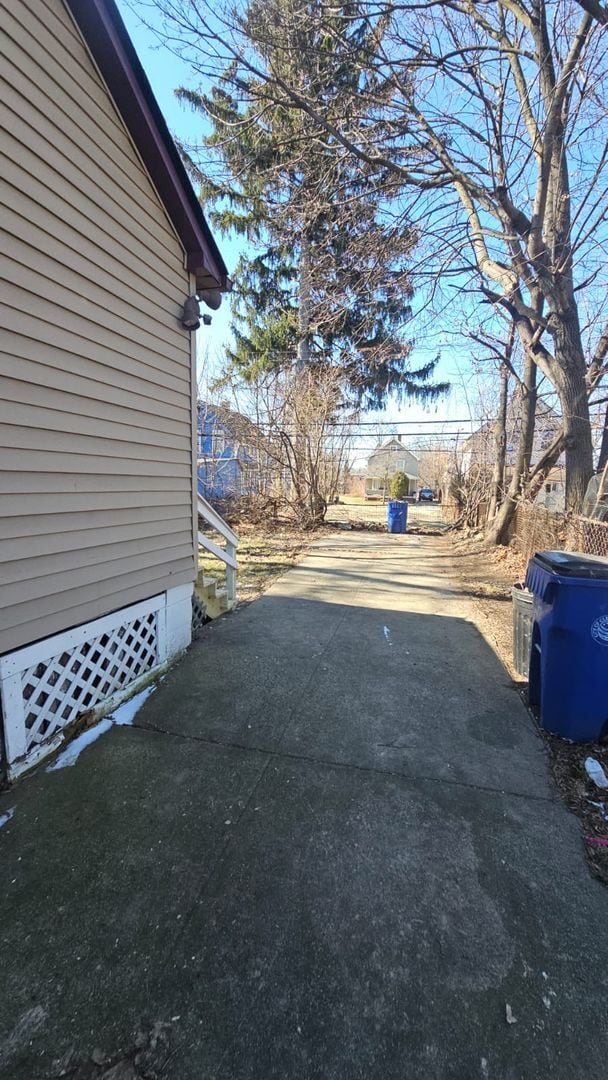 Building Photo - Charming 2-Bedroom Single Family Home Available!