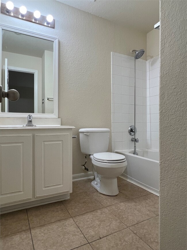 Building Photo - 839 Westwood Glen Ln