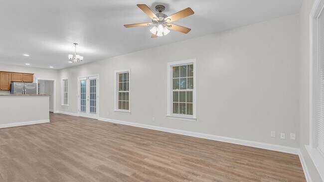 Building Photo - Nestled between Southside & St. Elmo - 3 b...