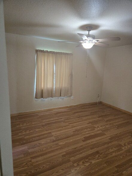 Building Photo - 6833 Myrtlewood Rd