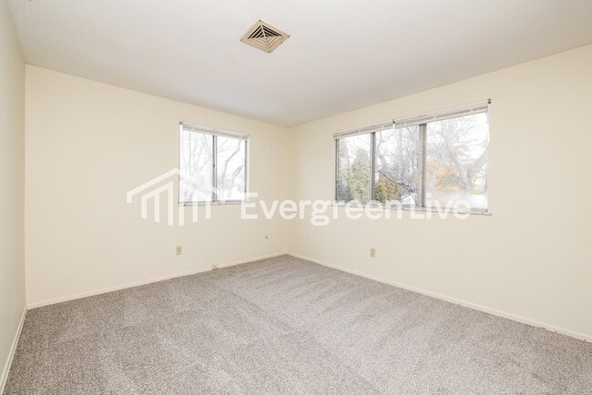 Building Photo - 6420 Larcomb Dr