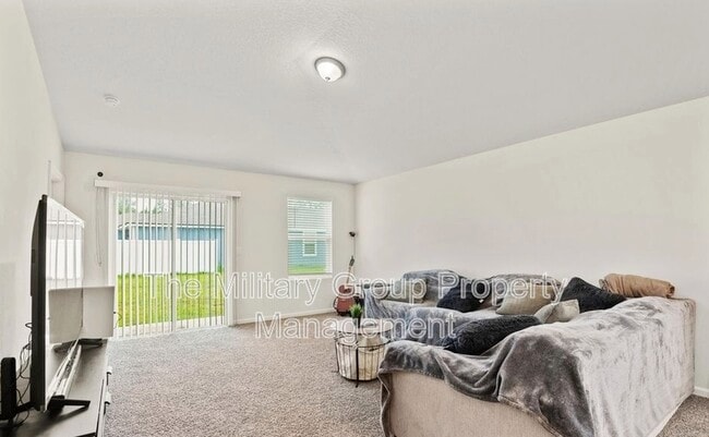 Building Photo - 15661 Strawberry Roan Ct