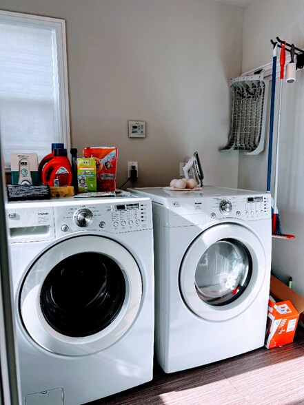 Building Photo - 949 62nd St