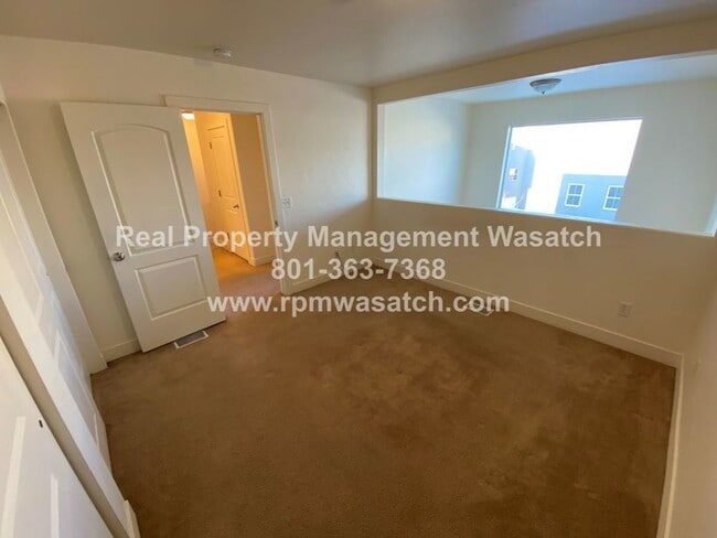 Building Photo - 4538 S Jordan Pkwy