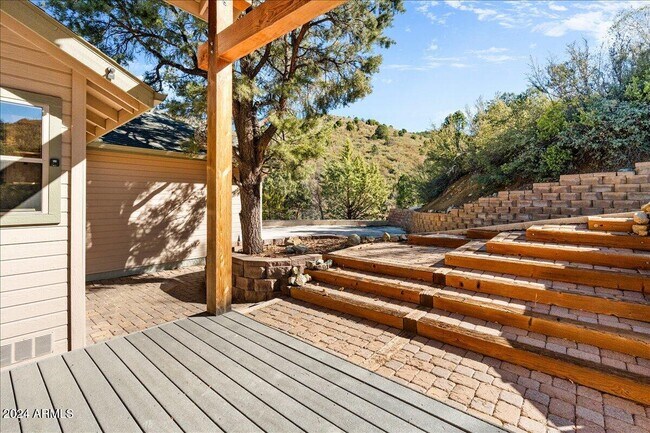 Building Photo - 1280 Majestic Vw Dr