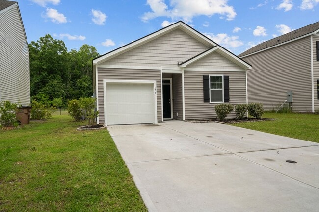 Building Photo - Spacious 4-Bedroom Home Near Fort Stewart with Open Floor Plan & Large Backyard