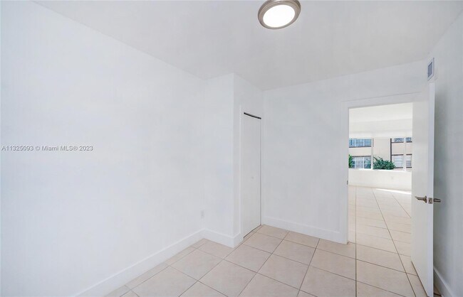 Building Photo - 732 82nd St
