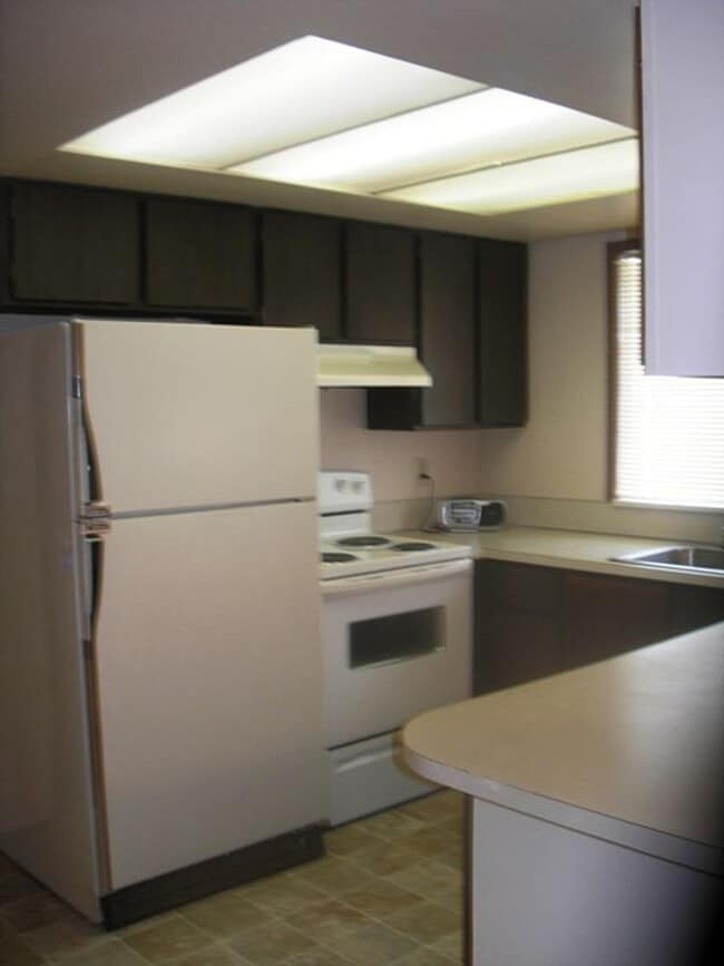 Building Photo - 3 Bedroom in Mountain View
