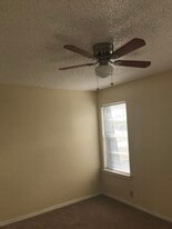 Building Photo - 2742 St George Pl