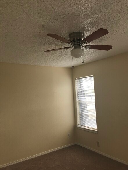 Primary Photo - 2742 St George Pl
