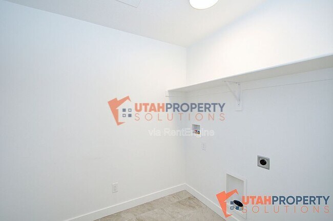 Building Photo - 3069 N 300 W