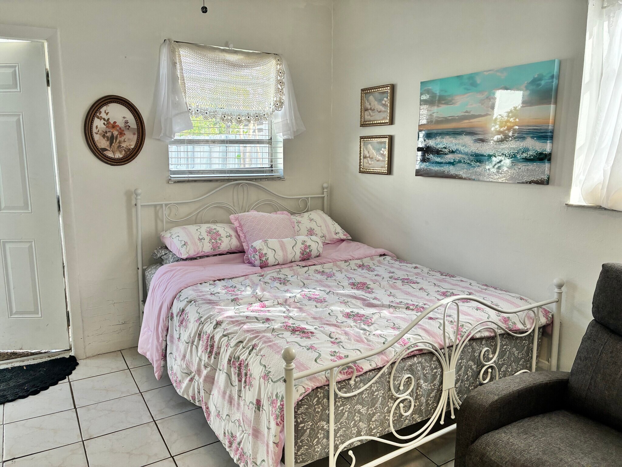 Building Photo - 6334 SW 35th St