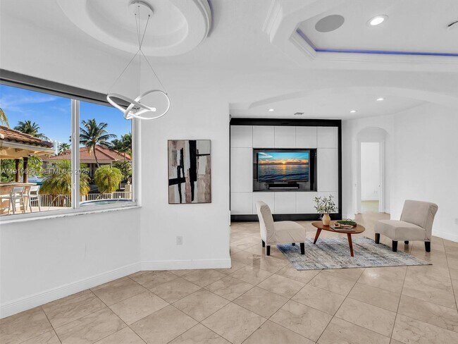 Building Photo - 922 Washington St