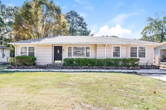 Building Photo - 1217 5 Mile Rd