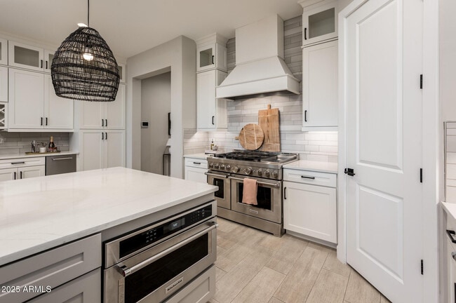 Building Photo - 6615 E Libby St