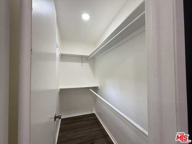Building Photo - 815 N Hobart Blvd