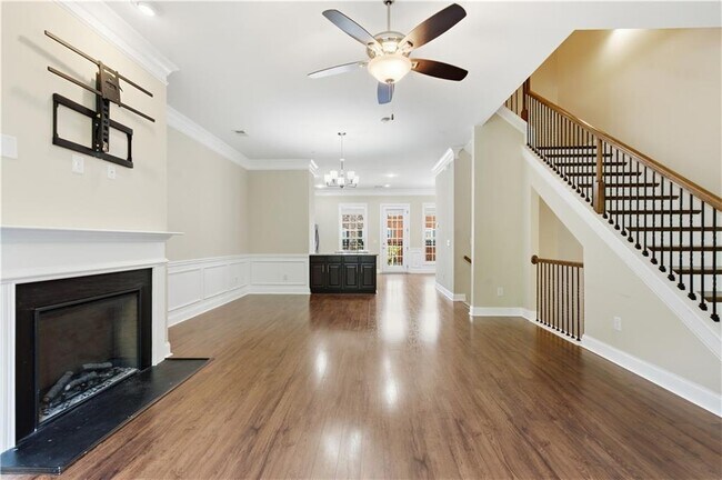 Building Photo - 2270 Tenor Ln