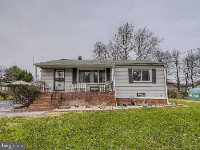 Building Photo - 4816 Valley Forge Rd