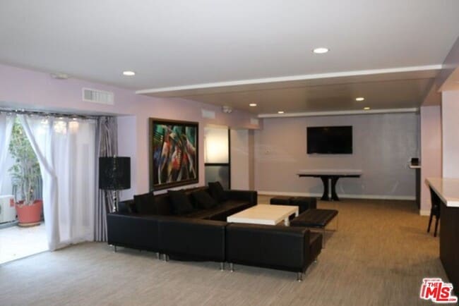 Building Photo - 1155 N La Cienega Blvd