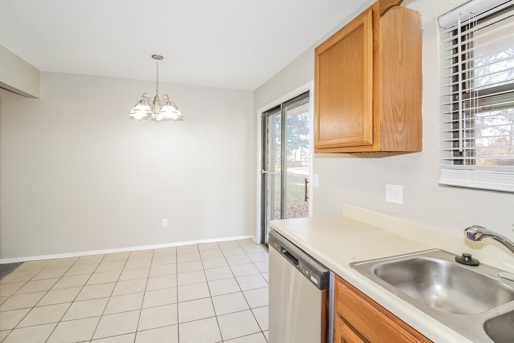 Building Photo - 10321 Koch Dr