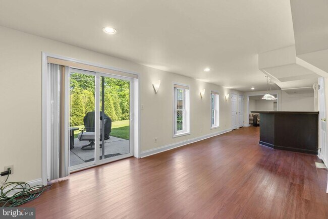 Building Photo - 10211 Brightstone Pl