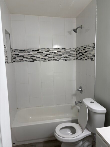 Building Photo - 23592 Flight St