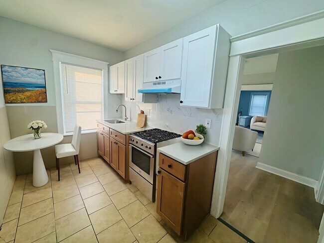 Building Photo - Rehabbed 3bd/1.5bth House with Backyard!! SECTION 8 ONLY!!