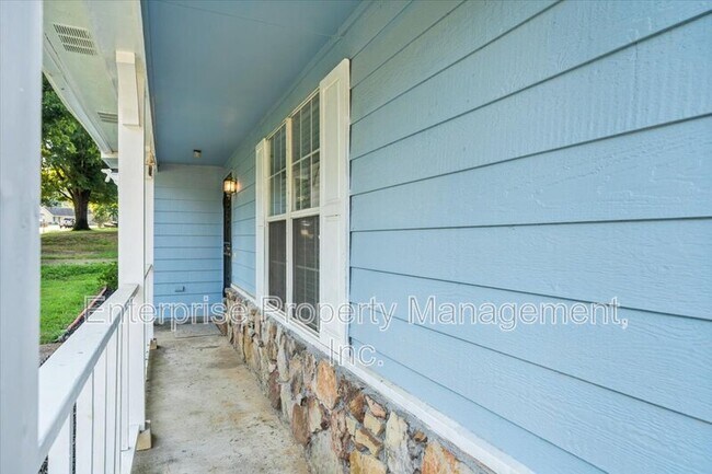 Building Photo - 4569 Columbia Woods Ln