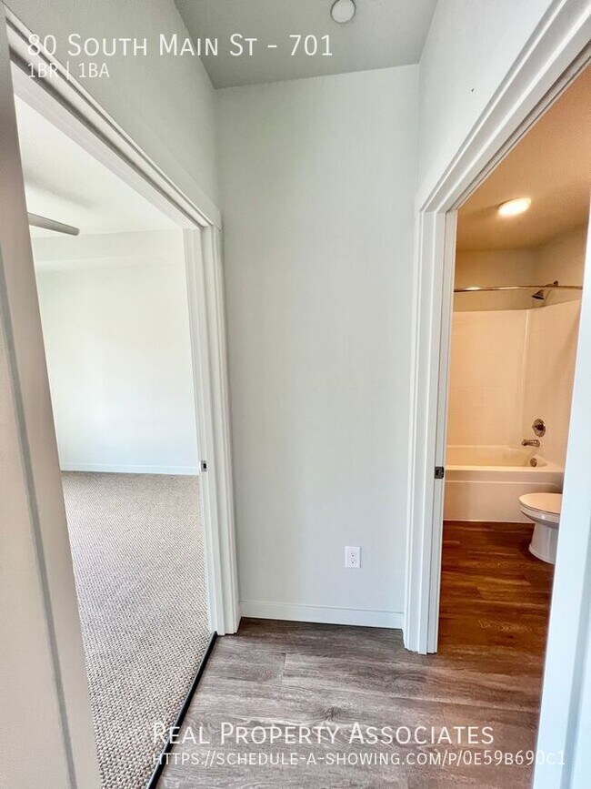 Building Photo - 80 South Main St