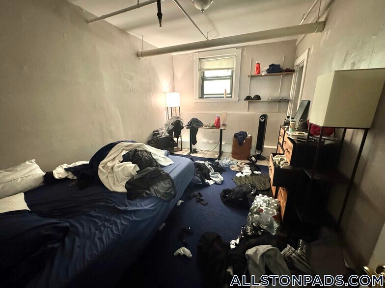 Building Photo - 1056 Commonwealth Ave