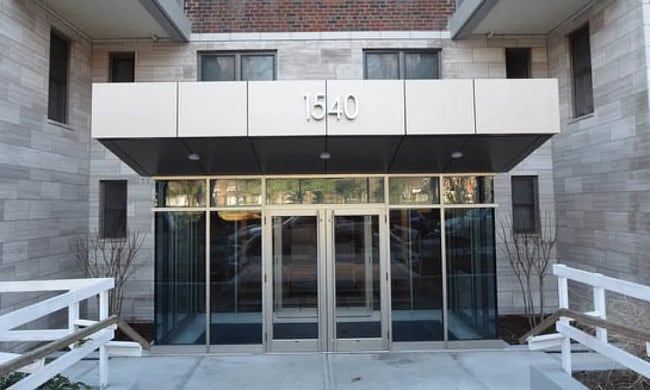 Building Photo - Pelham