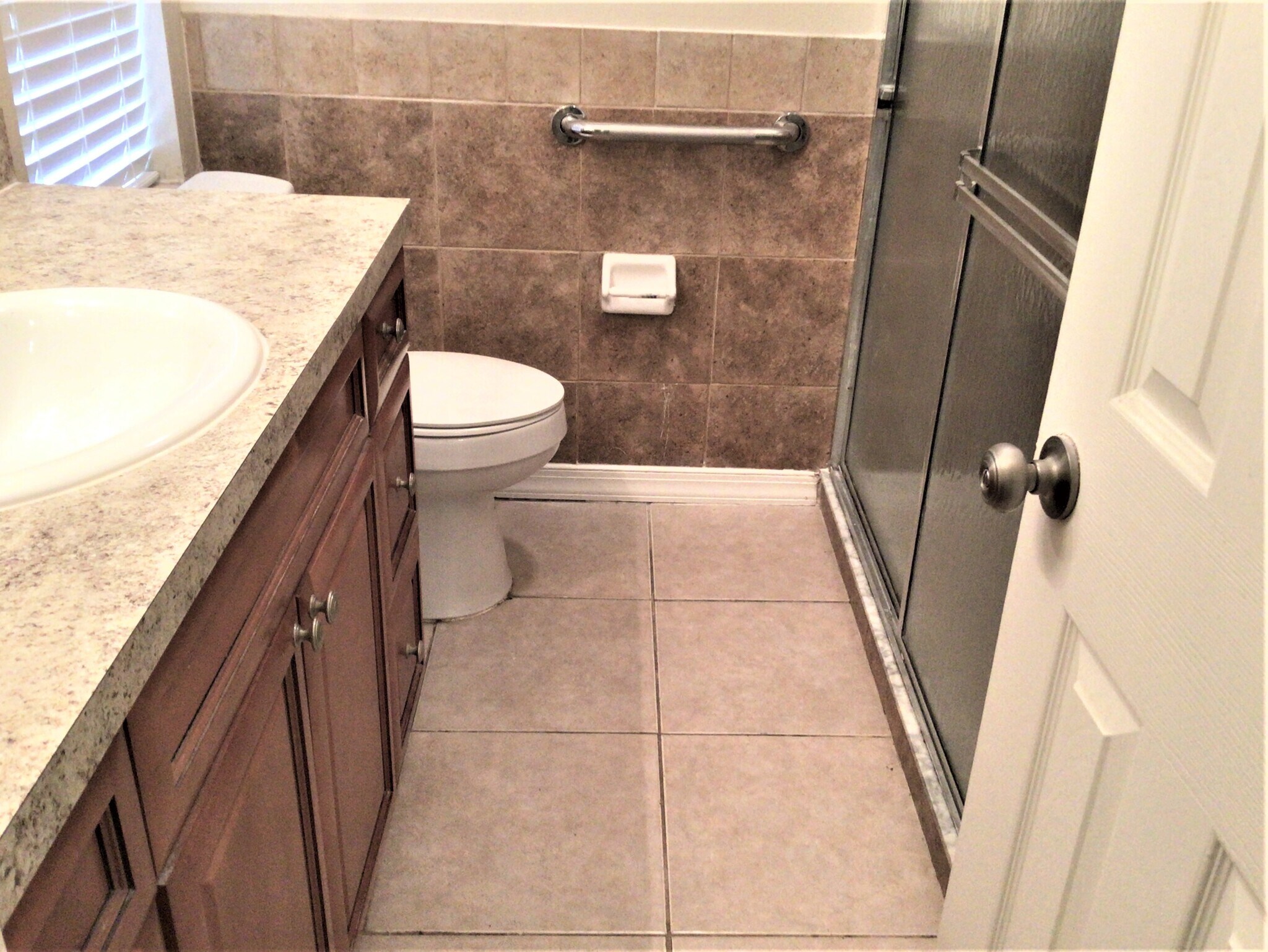 Building Photo - 821 Park Trail Dr